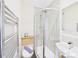 Ground Floor Ensuite- click for photo gallery